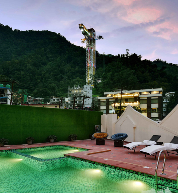Discover comfort and nature at the best hotels Shivpuri Rishikesh